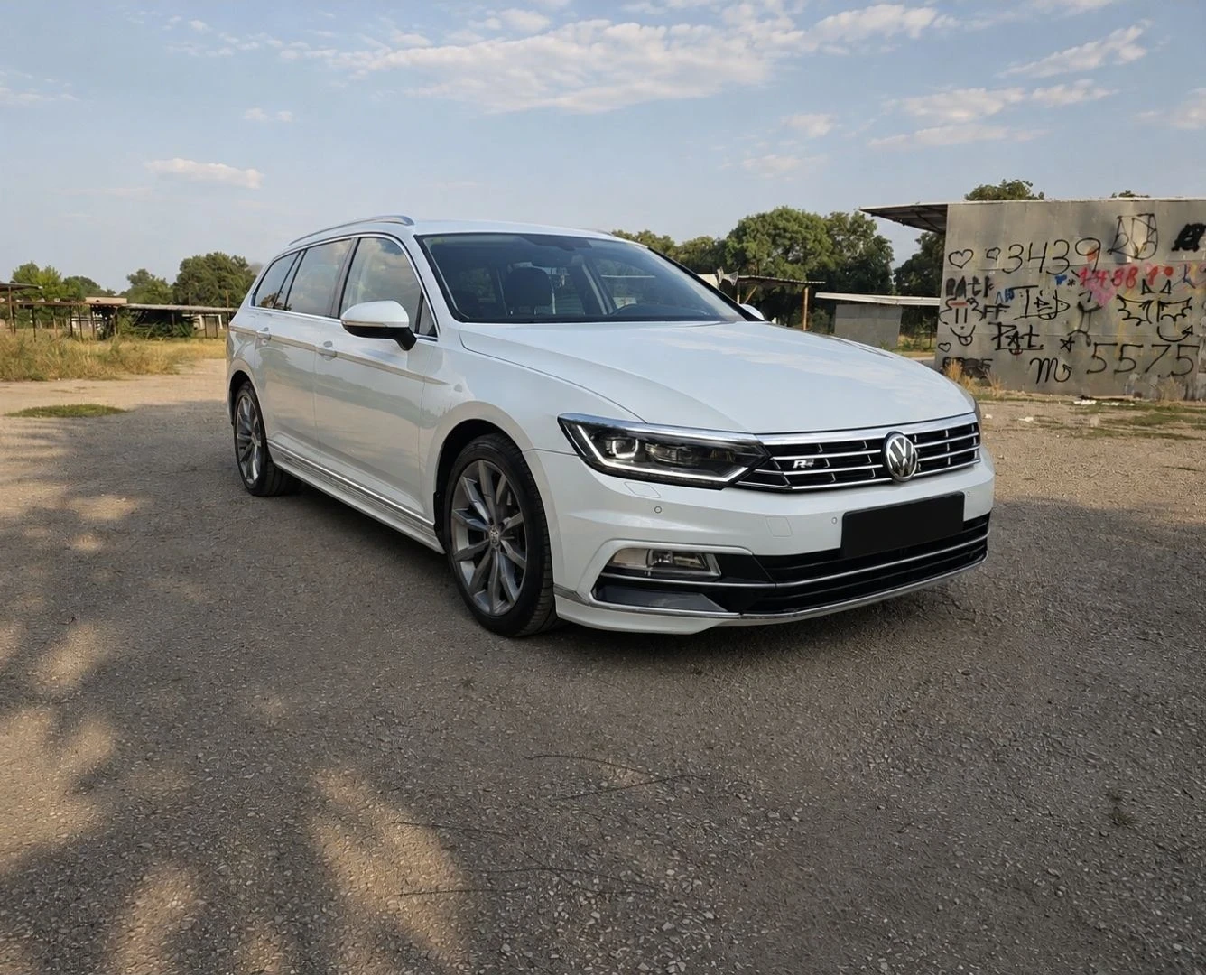 VW Passat R-Line 190кс DSG 2018, снимка 1 - Автомобили и джипове - 55589779
