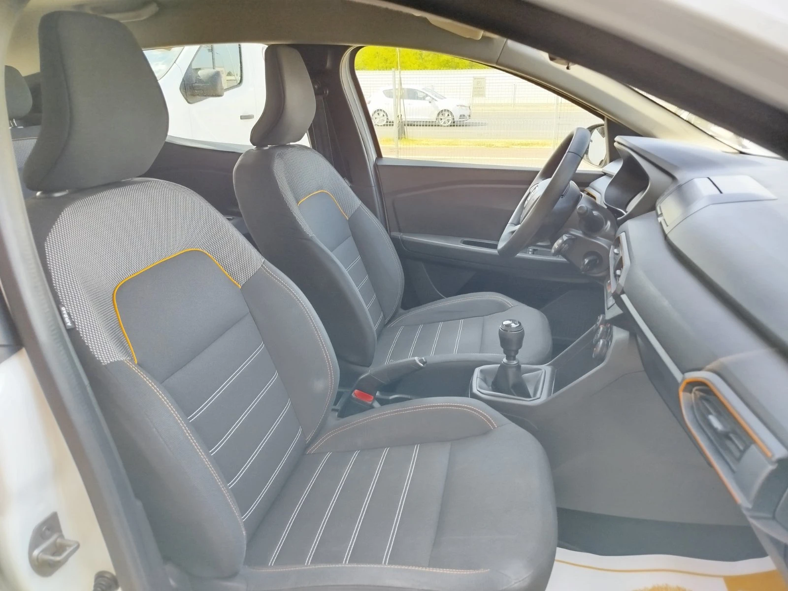 Dacia Sandero Stepway/ 1.0 Tce/ 100 к .с./ LPG, снимка 13 - Автомобили и джипове - 55942078