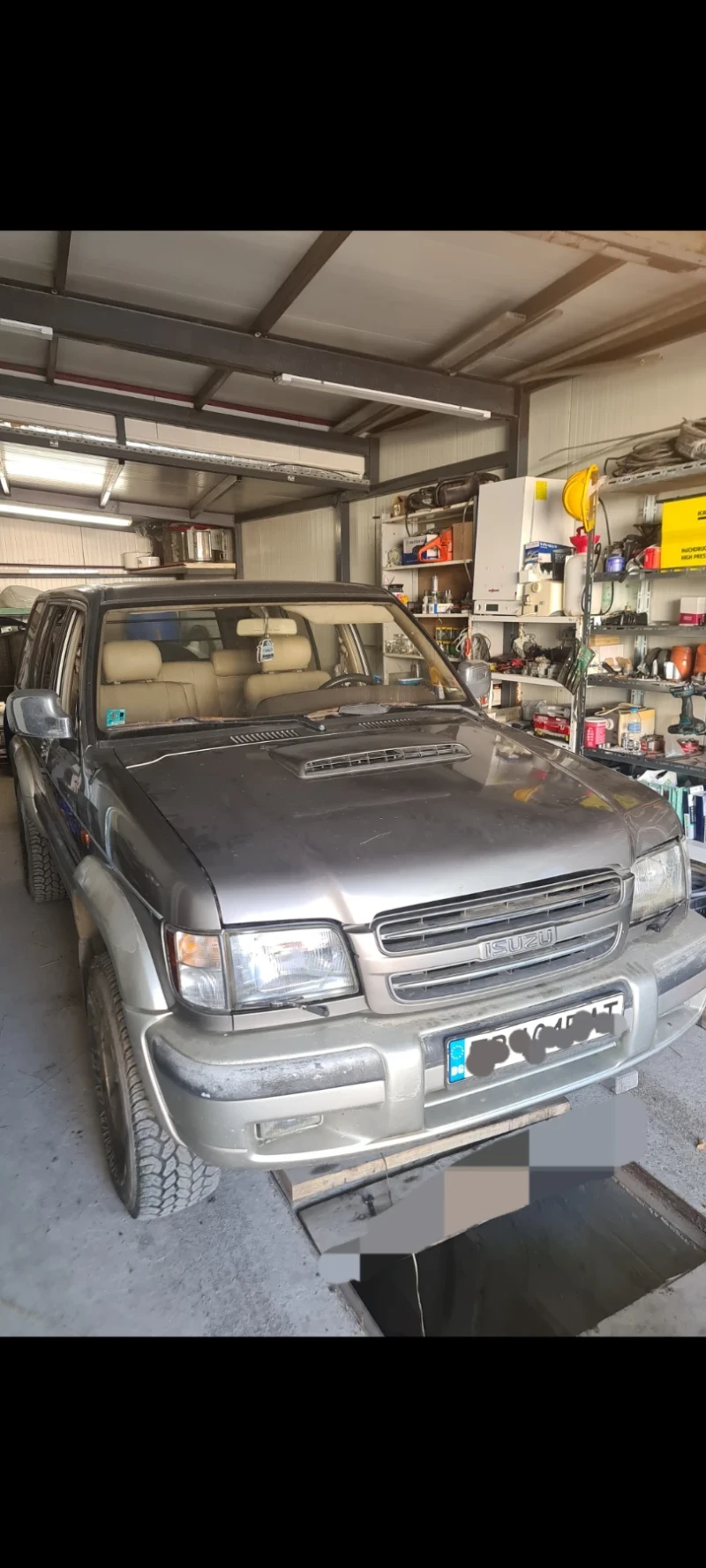 Isuzu Trooper, снимка 2 - Автомобили и джипове - 48646423