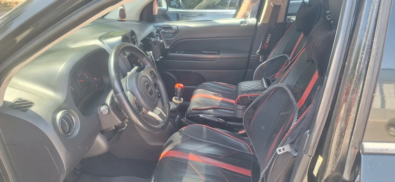 Jeep Compass, снимка 2 - Автомобили и джипове - 52423430