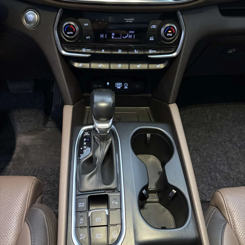 Hyundai Santa fe, снимка 16 - Автомобили и джипове - 52669223