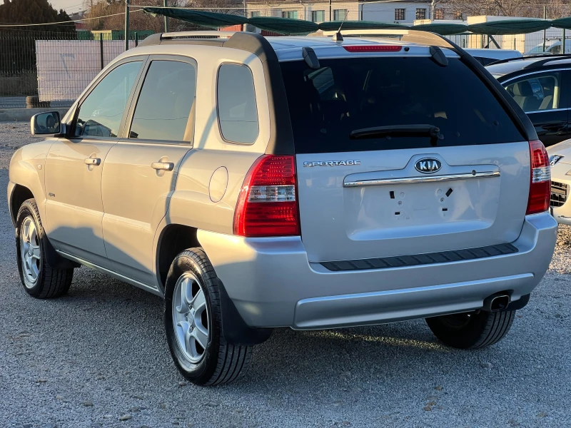 Kia Sportage 2.0 4x4, снимка 6 - Автомобили и джипове - 52755772