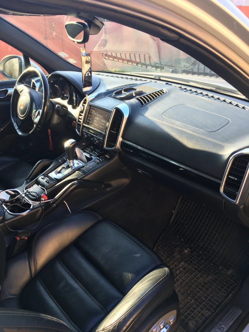 Porsche Cayenne, снимка 5 - Автомобили и джипове - 53387575