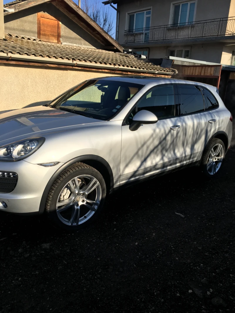 Porsche Cayenne, снимка 2 - Автомобили и джипове - 53387575