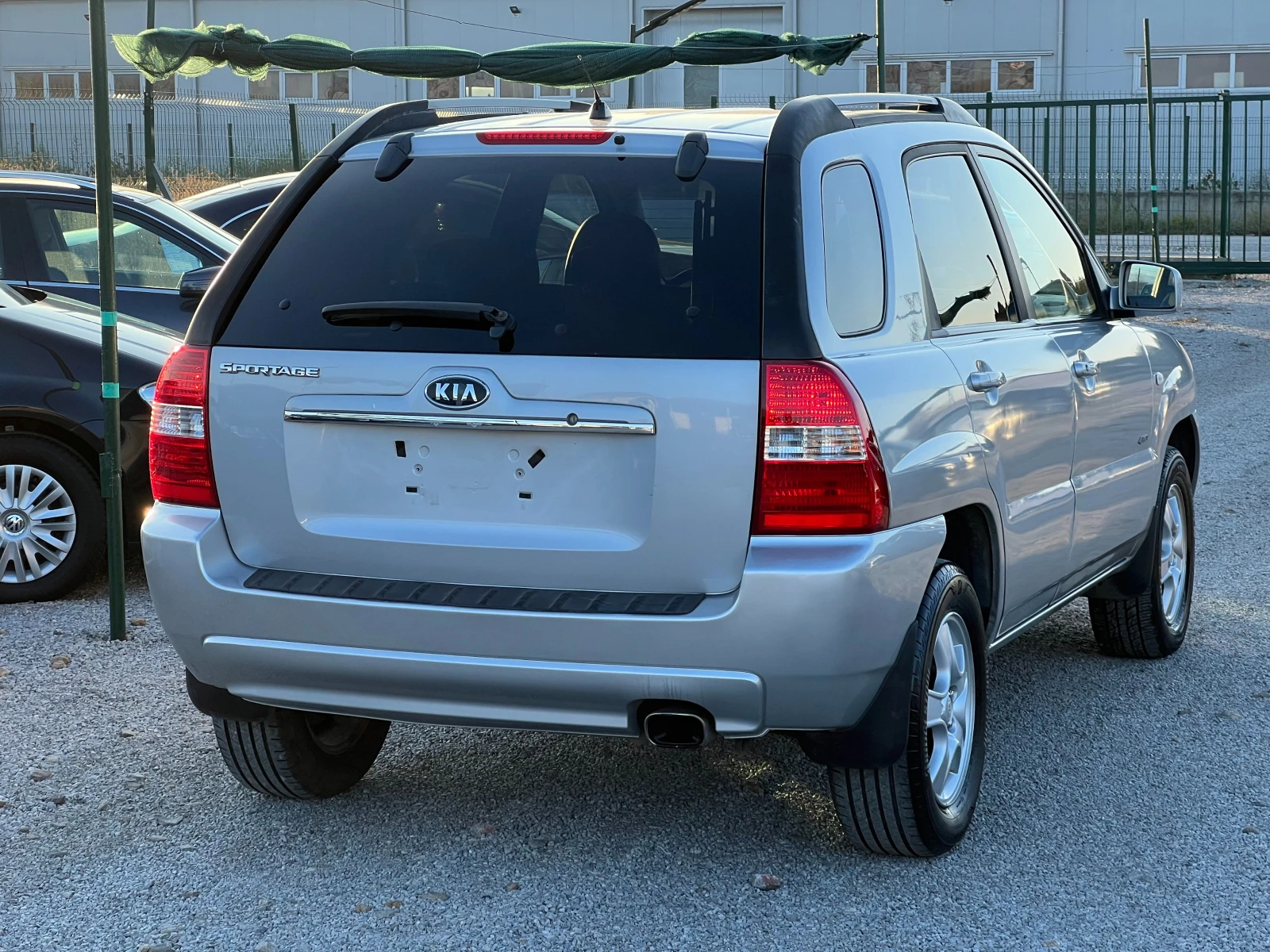 Kia Sportage 2.0 4x4 - изображение 4