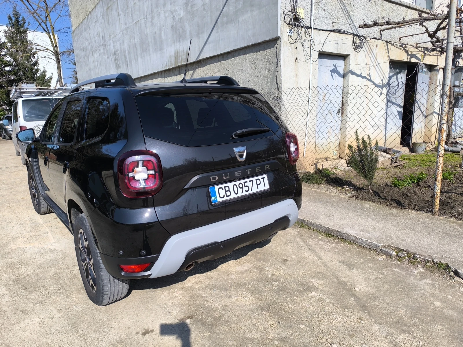 Dacia Duster Prestige Blue Line Eco-G 100 от Омникар Газ, снимка 4 - Автомобили и джипове - 53710218