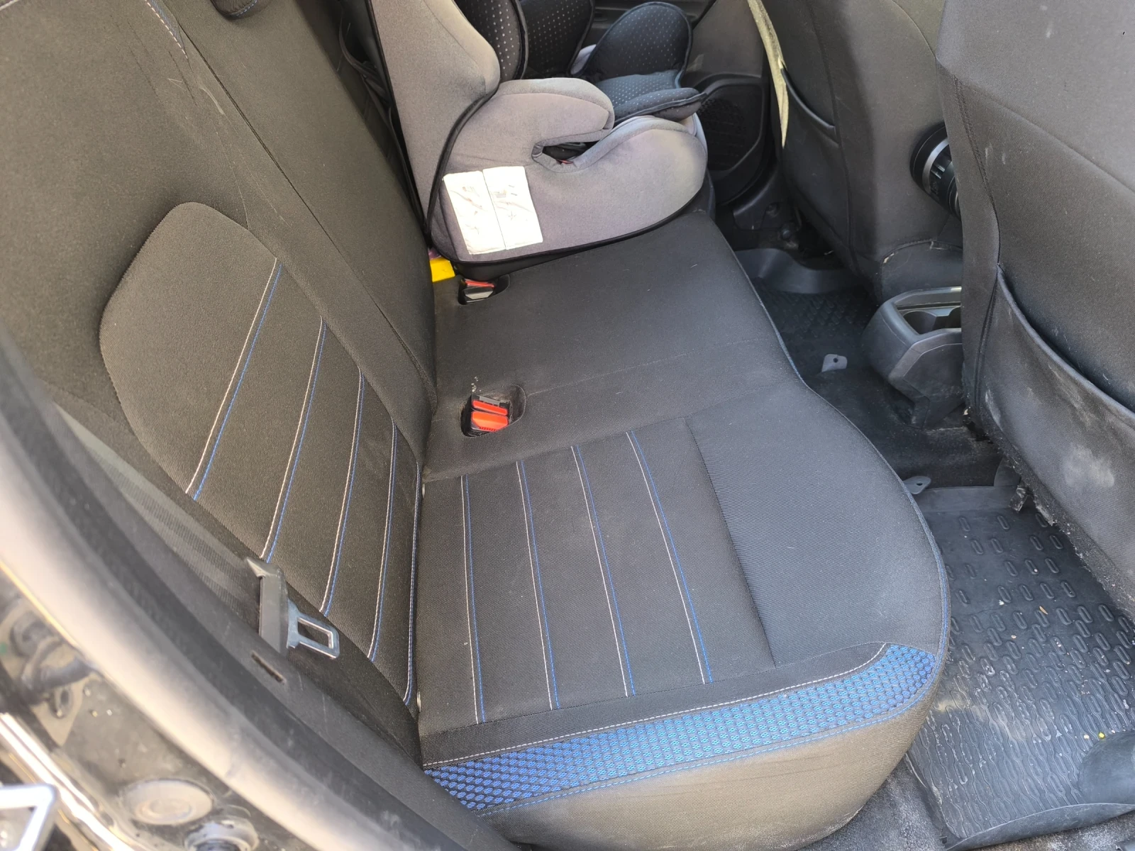 Dacia Duster Prestige Blue Line Eco-G 100 от Омникар Газ, снимка 13 - Автомобили и джипове - 53710218