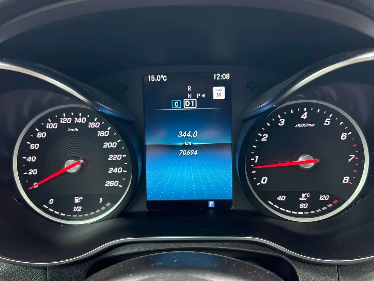 Mercedes-Benz GLC * 300 * CARFAX * ЦЕНА ДО БГ, снимка 8 - Автомобили и джипове - 54215920