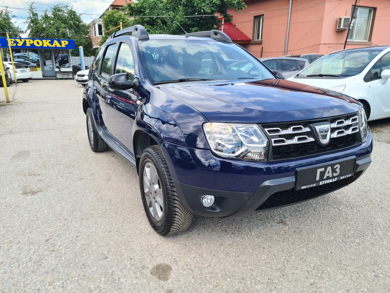 Dacia Duster 1.6i-GPL-НАВИ.-ЕВРО 6В-ЛИЗИНГ, снимка 2 - Автомобили и джипове - 54979409