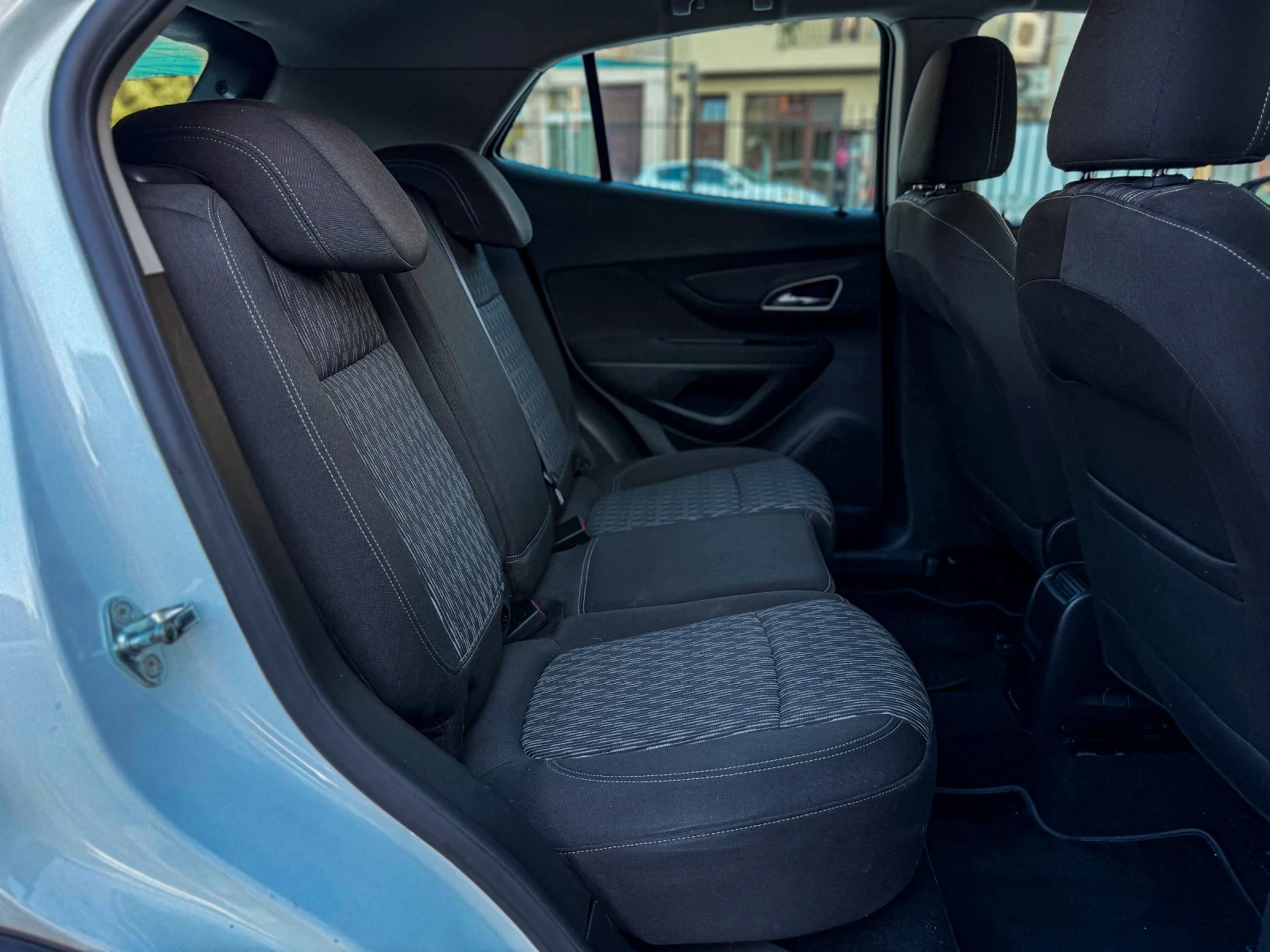 Opel Mokka 1.6CDTI* 136 к.с* TOP, снимка 14 - Автомобили и джипове - 55500907
