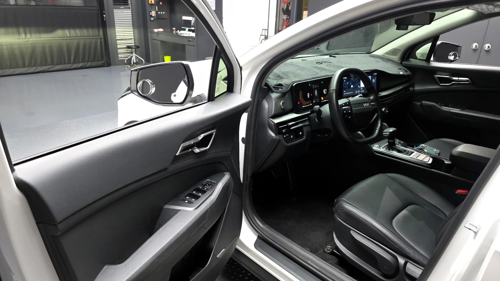 Kia Sportage LPG 2.0 2WD Prestige autogeorge.com, снимка 14 - Автомобили и джипове - 56112449