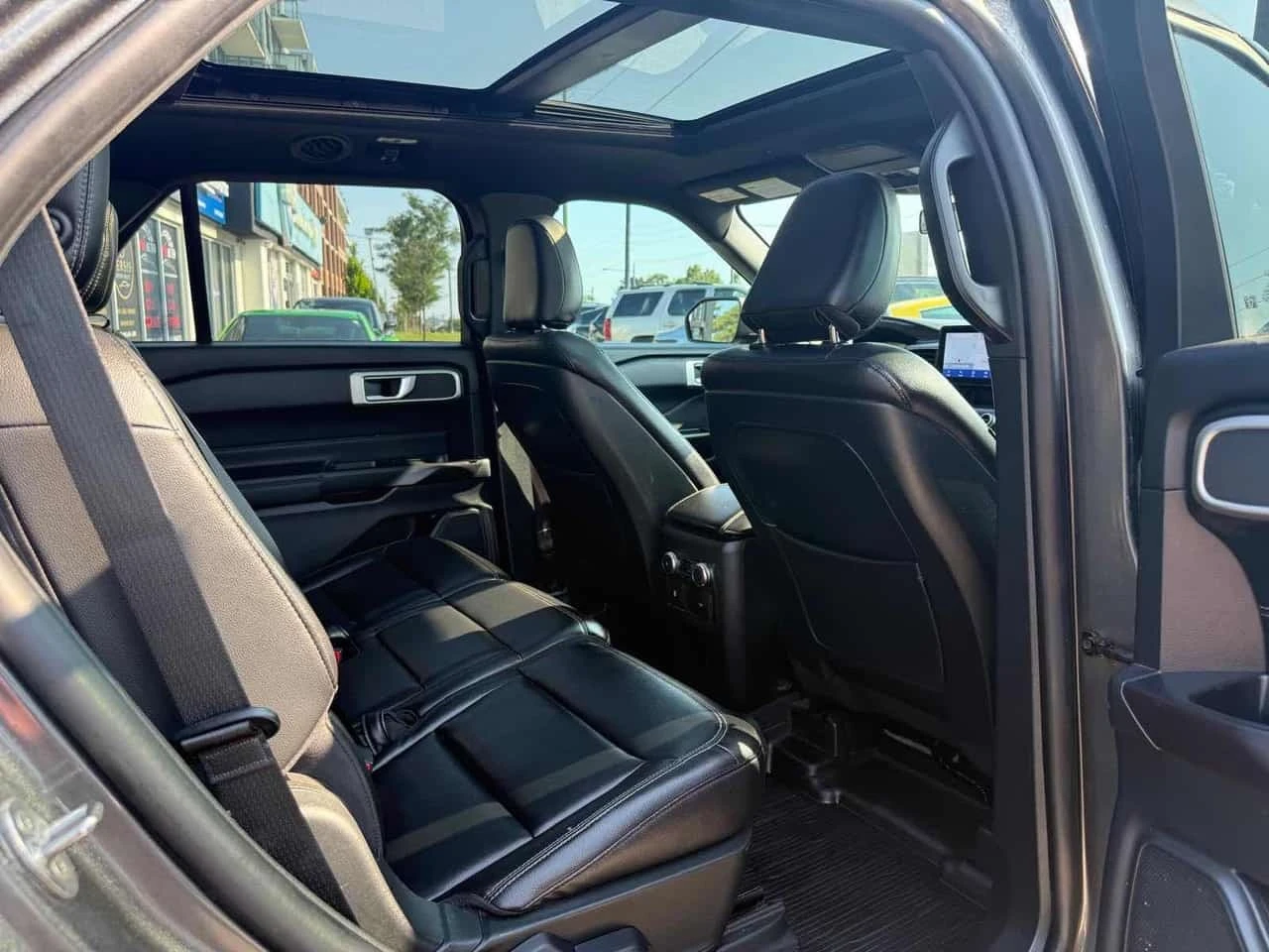 Ford Explorer XLT | CARFAX | БЕЗ ИНЦИДЕНТИ , снимка 10 - Автомобили и джипове - 56300046