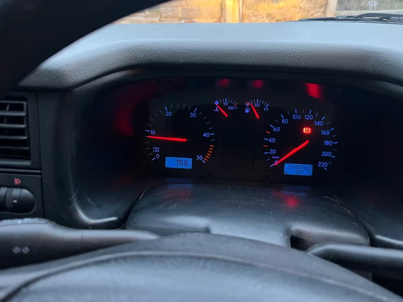 VW Caravelle, снимка 9 - Бусове и автобуси - 53277513