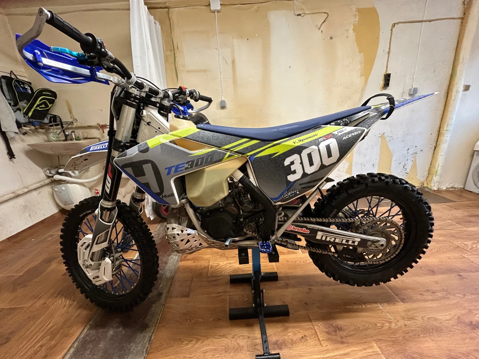 Husqvarna TE 300 - изображение 3