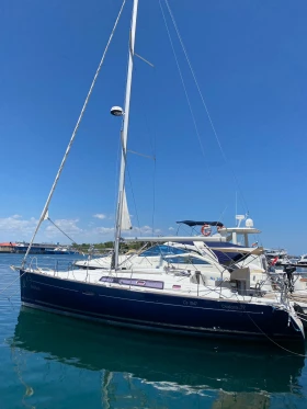 Ветроходна лодка Beneteau Oceanis 37, снимка 3