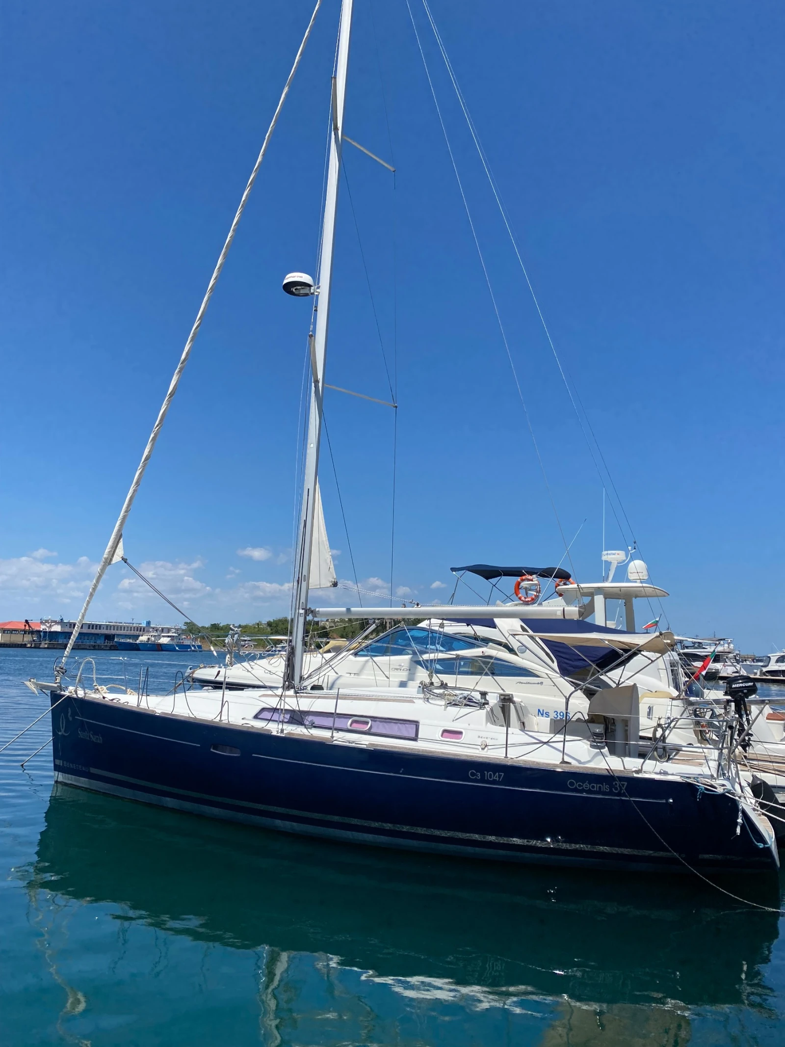 ���������� ����� Beneteau Oceanis 37 | Mobile.bg � ����������� 3