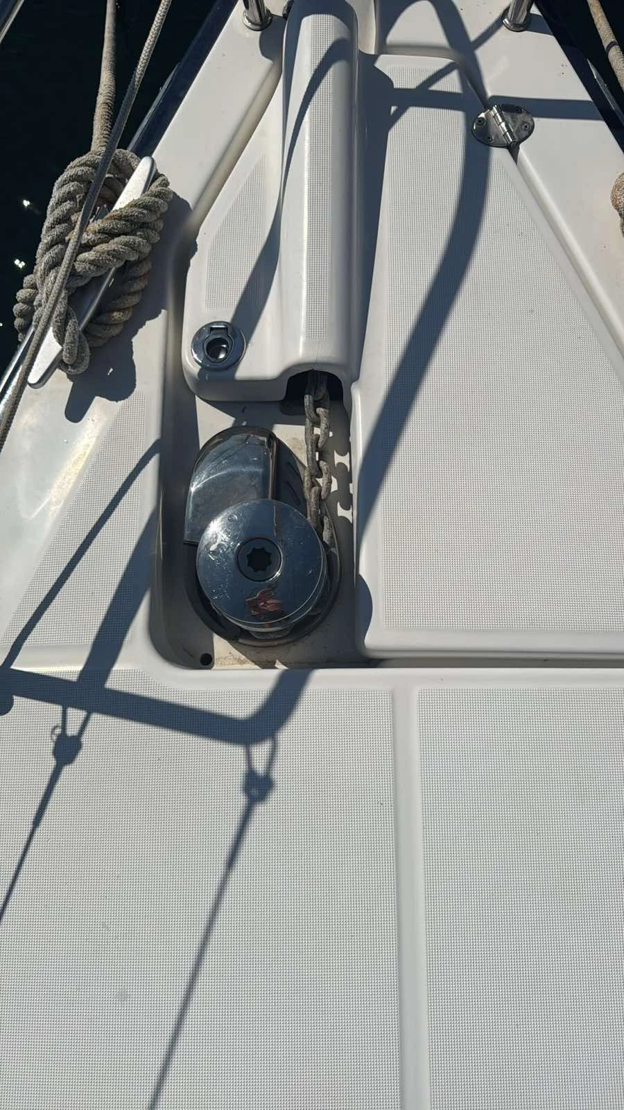���������� ����� Beneteau Oceanis 37 | Mobile.bg � ����������� 16