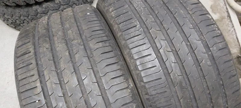 Гуми Летни 245/40R18, снимка 2 - Гуми и джанти - 35606729