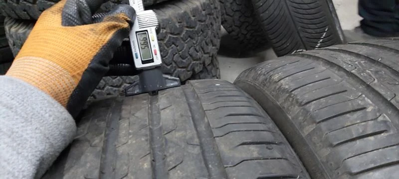 Гуми Летни 245/40R18, снимка 4 - Гуми и джанти - 35606729