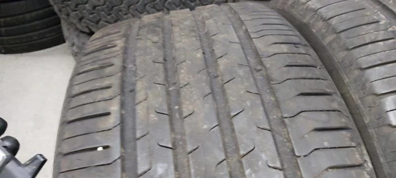 Гуми Летни 245/40R18, снимка 5 - Гуми и джанти - 35606729