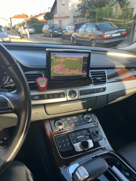 Audi A8 4.2 TDI 132000 километра, снимка 8