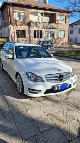 Mercedes-Benz C 250 AMG-4MATIK, снимка 3