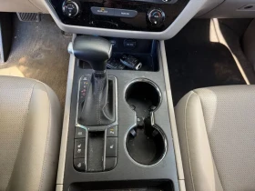 Kia Carnival Carnival 9-Seater Luxury | Mobile.bg � ����� ������ 12
