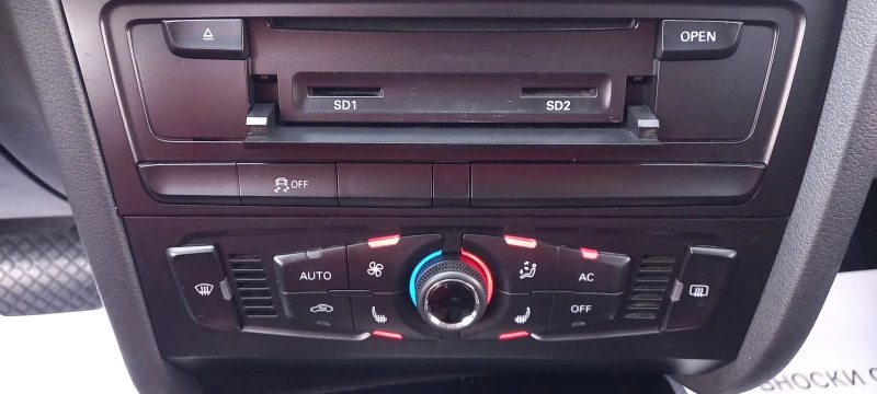 Audi A4 2.0D ИЗКЛЮЧИТЕЛА АВТОМТ СЕРВИ КНИЖК ЛЕД НАВ ПОДГРВ, снимка 12 - Автомобили и джипове - 24472777
