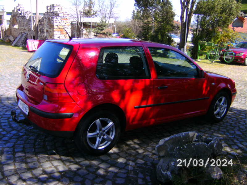 VW Golf Климатик, снимка 6 - Автомобили и джипове - 46344044
