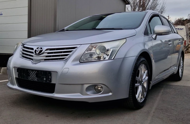 Toyota Avensis 1.8 147 HP, снимка 3 - Автомобили и джипове - 52451172