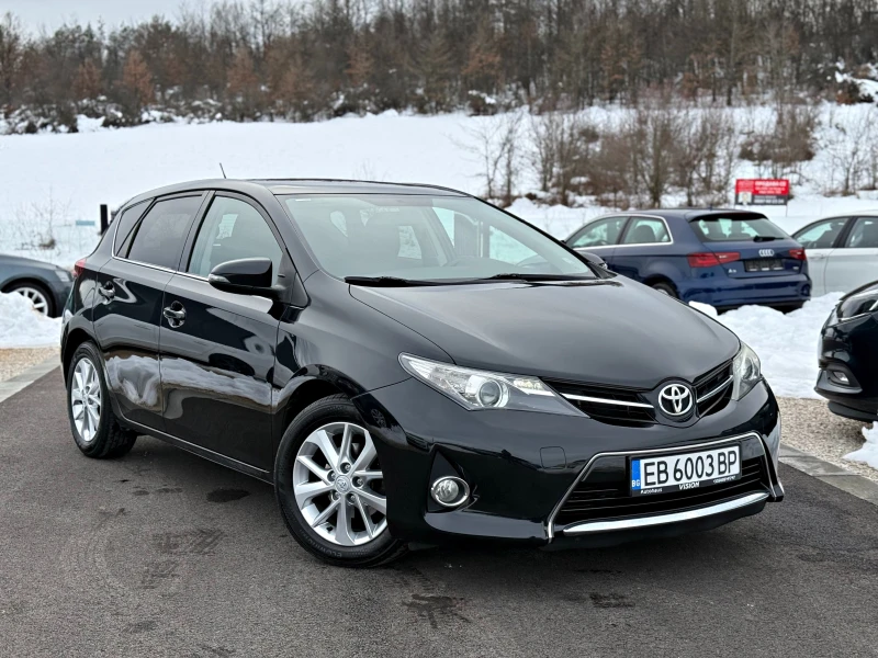 Toyota Auris 1.4D4D КАМЕРА, снимка 1 - Автомобили и джипове - 48634002