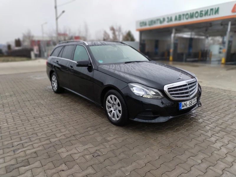 Mercedes-Benz E 200 Bluetec, снимка 2 - Автомобили и джипове - 48973732