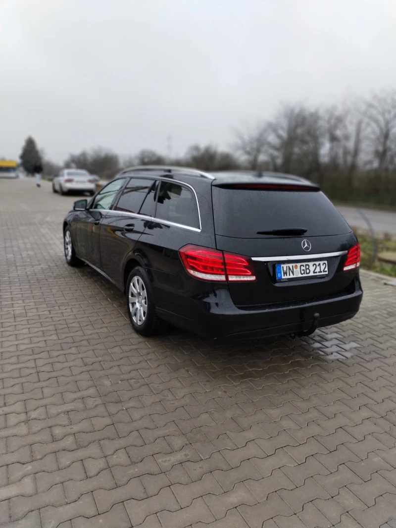 Mercedes-Benz E 200 Bluetec, снимка 5 - Автомобили и джипове - 48973732