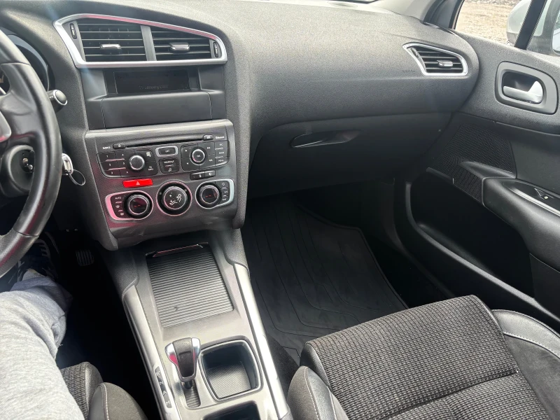 Citroen C4 1.6-116кс , Автоматик, снимка 11 - Автомобили и джипове - 50493250