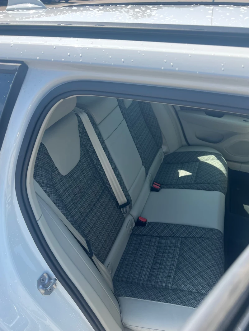 Volvo V60, снимка 9 - Автомобили и джипове - 52516279