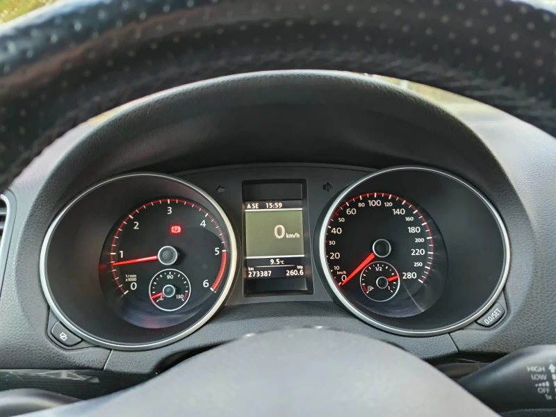 VW Golf GtD, снимка 5 - Автомобили и джипове - 52553632