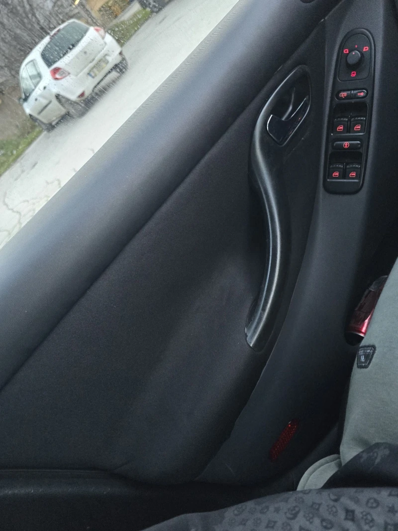 Seat Leon, снимка 14 - Автомобили и джипове - 53126680