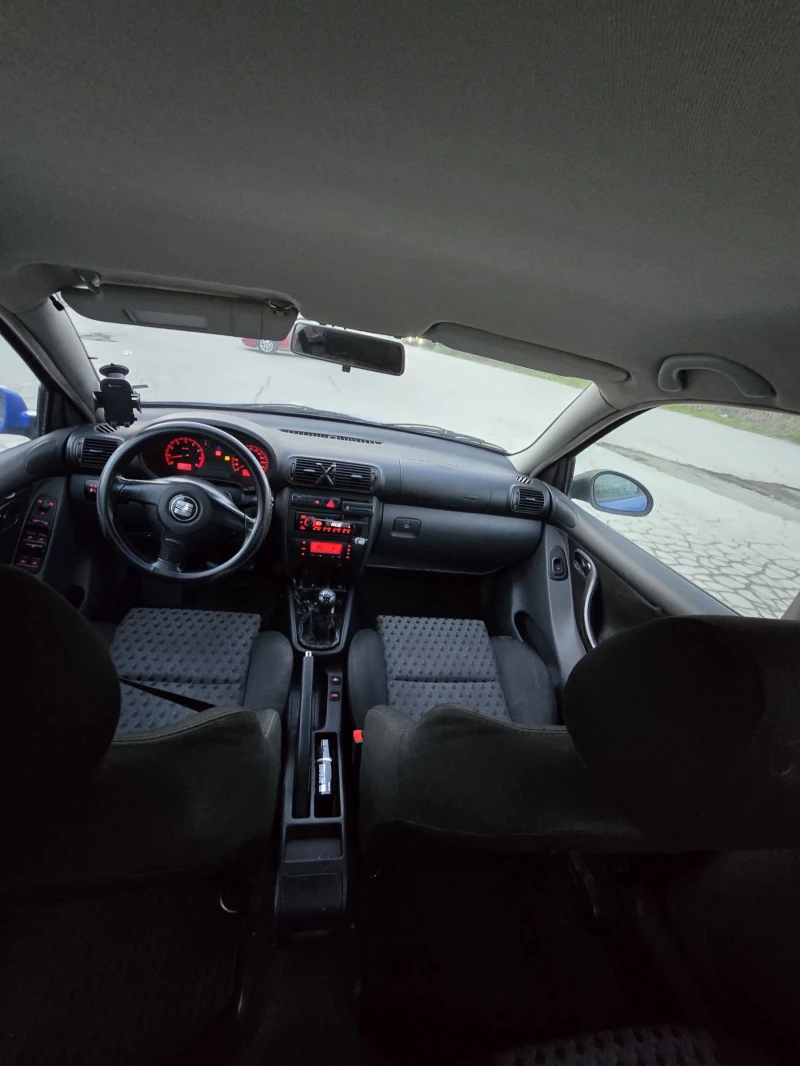 Seat Leon, снимка 9 - Автомобили и джипове - 53126680