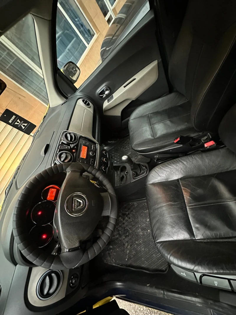 Dacia Lodgy, снимка 8 - Автомобили и джипове - 53503232