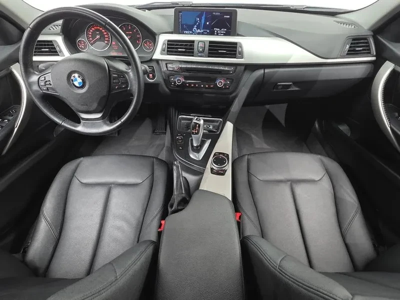 BMW 320 d xDrive, снимка 13 - Автомобили и джипове - 55143956