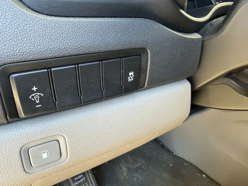Kia Carnival Carnival 9-Seater Luxury | Mobile.bg � ����������� 15
