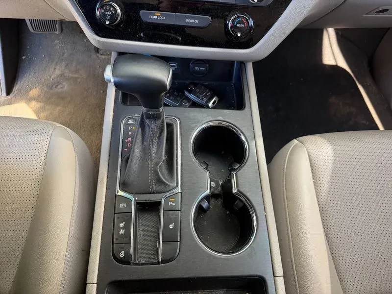 Kia Carnival Carnival 9-Seater Luxury | Mobile.bg � ����������� 12