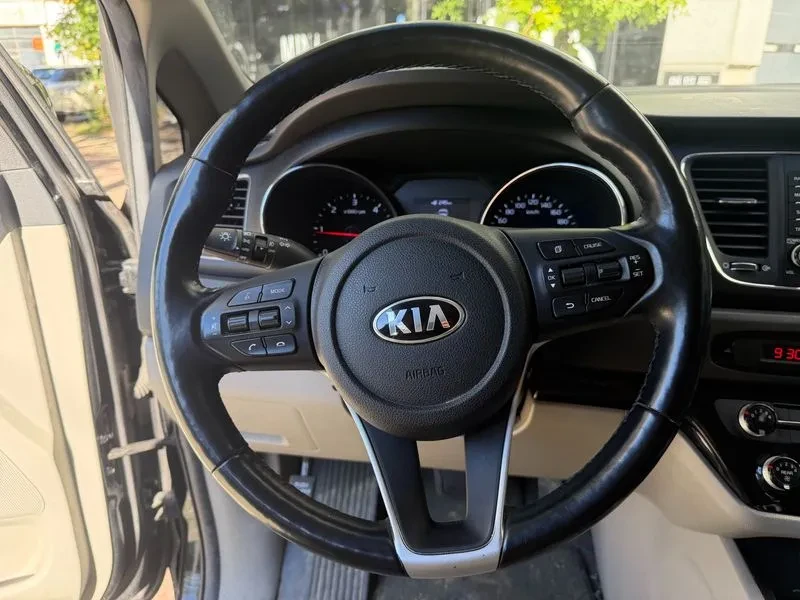 Kia Carnival Carnival 9-Seater Luxury | Mobile.bg � ����������� 9