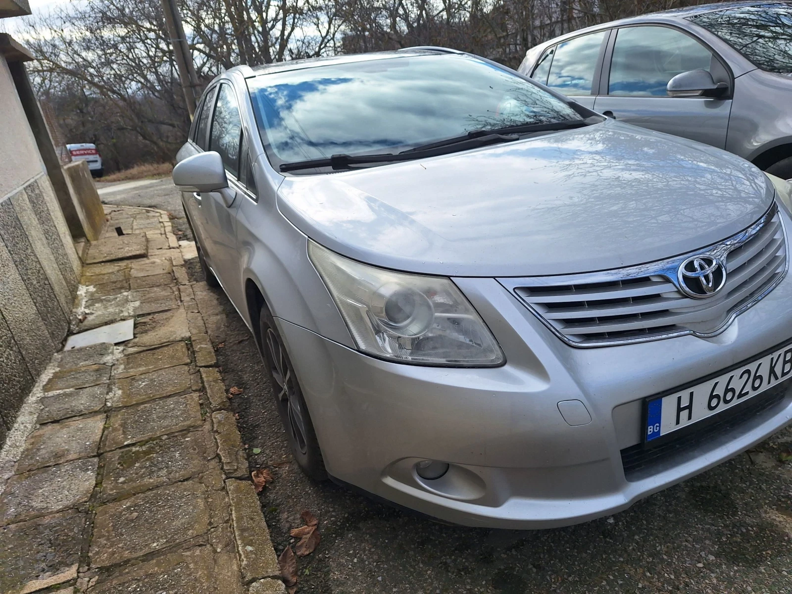 Toyota Avensis 1.8 147 HP - изображение 2