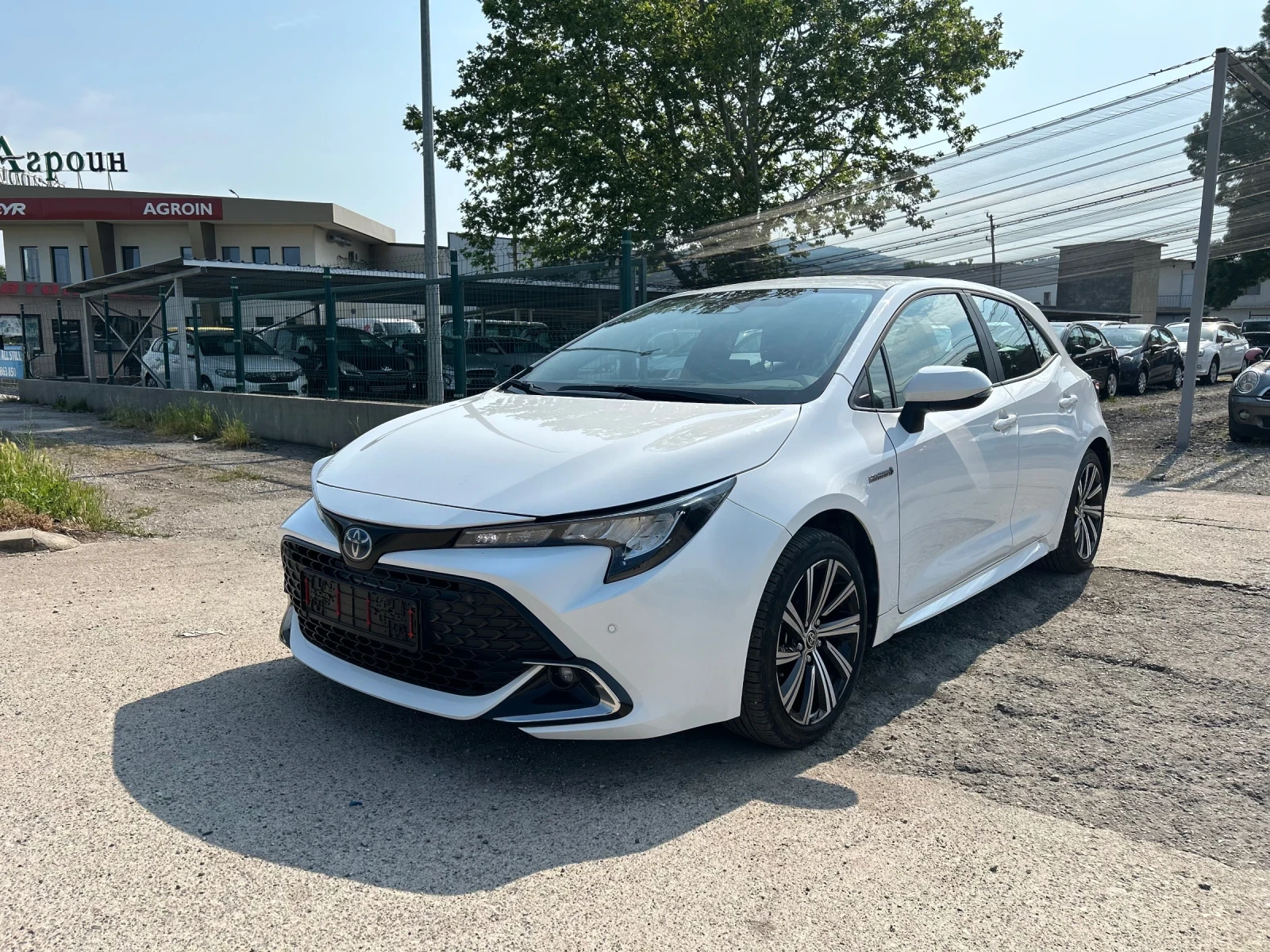 Toyota Corolla HYBRID - изображение 3