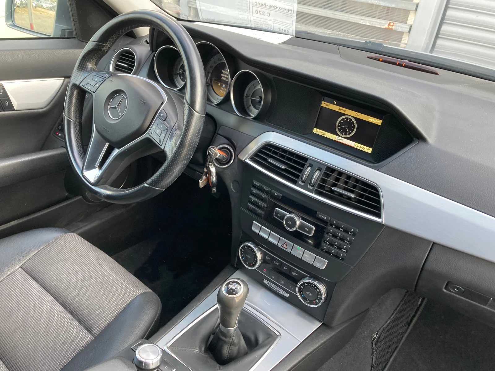 Mercedes-Benz C 220 Avantgarde, снимка 10 - Автомобили и джипове - 51276587