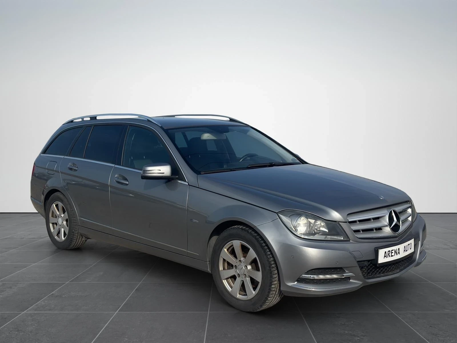 Mercedes-Benz C 220 Avantgarde, снимка 3 - Автомобили и джипове - 51276587