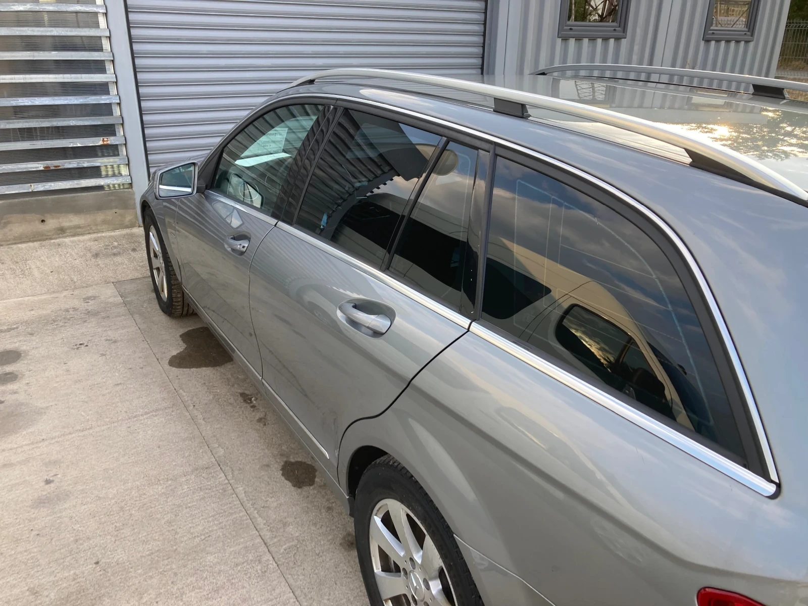 Mercedes-Benz C 220 Avantgarde, снимка 9 - Автомобили и джипове - 51276587