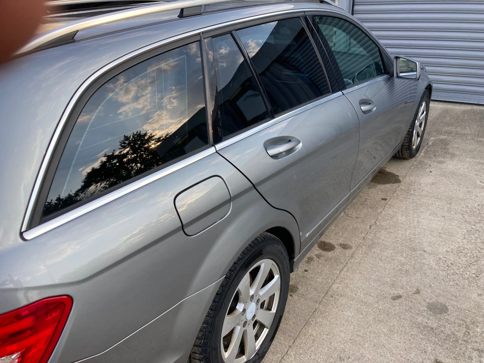 Mercedes-Benz C 220 Avantgarde, снимка 6 - Автомобили и джипове - 51276587