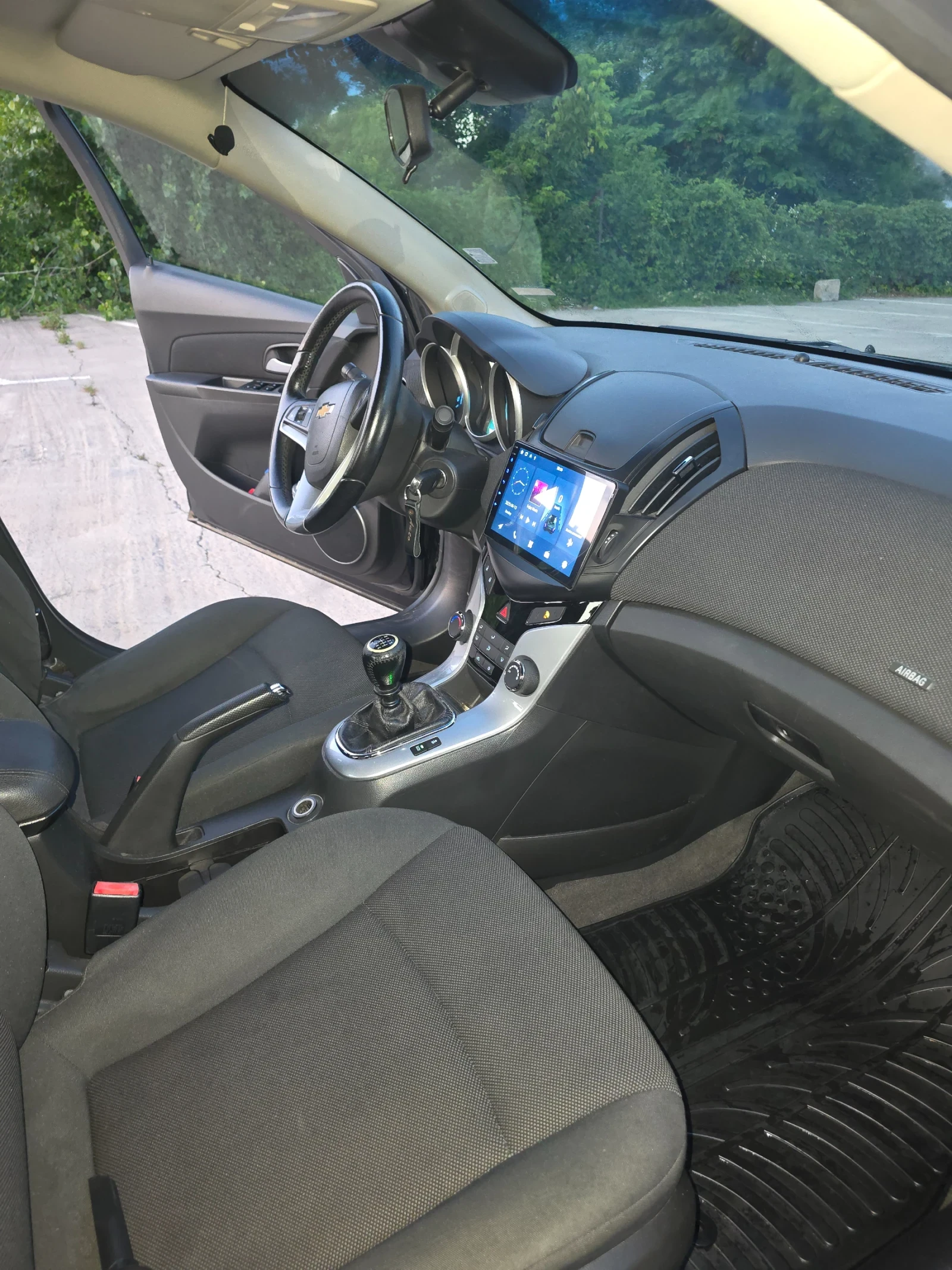 Chevrolet Cruze 1.7 TDI 131к.с./НАВИГАЦИЯ/ РЕГИСТРИРАН - изображение 8